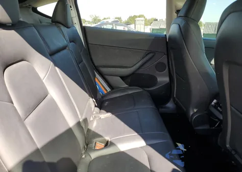 2023 Tesla Model Y из США, поврежденный, VIN 7SAYGDEF2PF920830